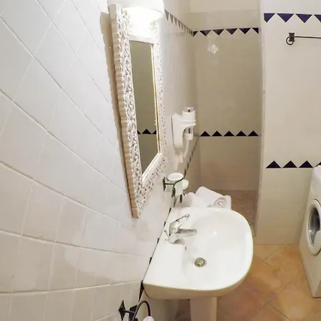 Casale La Fata -tipico Toscano Immerso Nelle Colline Tra Lucca E Versilia, 6 Indipendenti Апарт-отель *