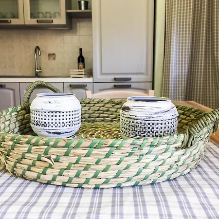 Casale La Fata: Tuscan Hillside Retreat With Independent * Camaiore