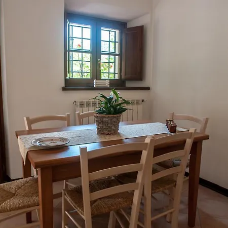 Casale La Fata: Tuscan Hillside Retreat With Independent * Camaiore