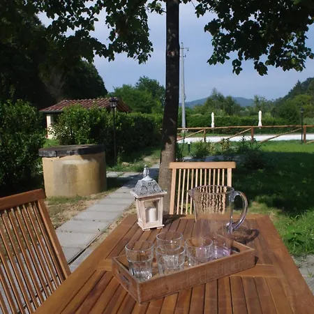 Casale La Fata: Tuscan Hillside Retreat With Independent *