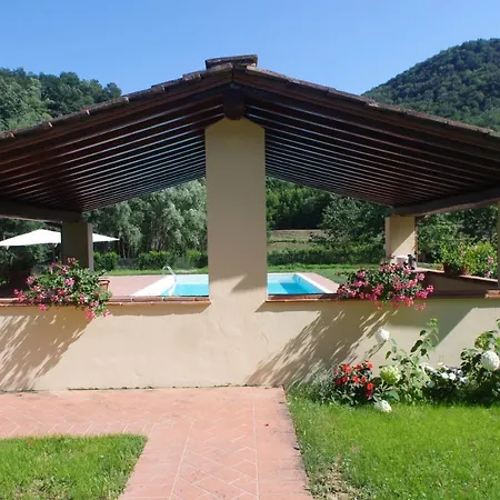 Casale La Fata -tipico Toscano Immerso Nelle Colline Tra Lucca E Versilia, 6 Indipendenti *