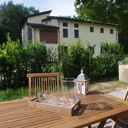 Casale La Fata: Tuscan Hillside Retreat With Independent * Camaiore