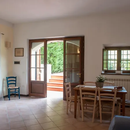 Casale La Fata -tipico Toscano Immerso Nelle Colline Tra Lucca E Versilia, 6 Indipendenti