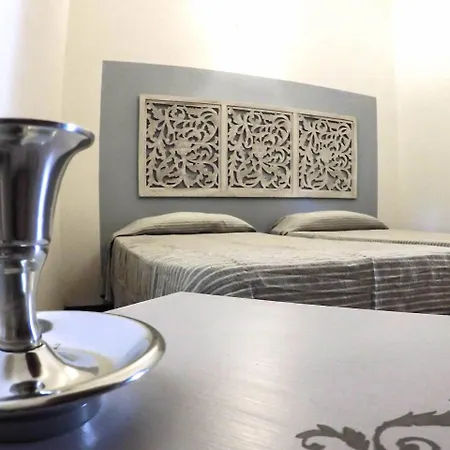 Aparthotel Casale La Fata -tipico Toscano Immerso Nelle Colline Tra Lucca E Versilia, 6 Indipendenti 4*