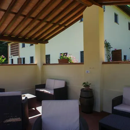 Casale La Fata -tipico Toscano Immerso Nelle Colline Tra Lucca E Versilia, 6 Indipendenti Camaiore