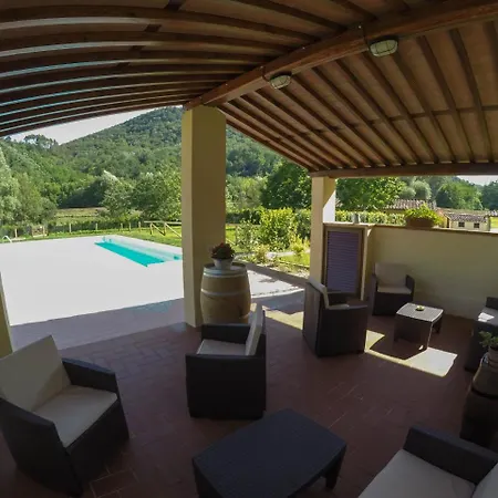 Casale La Fata -tipico Toscano Immerso Nelle Colline Tra Lucca E Versilia, 6 Indipendenti 4* Camaiore