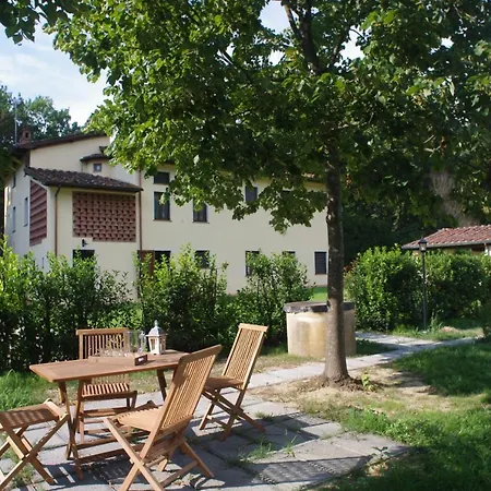 Aparthotel Casale La Fata -tipico Toscano Immerso Nelle Colline Tra Lucca E Versilia, 6 Indipendenti
